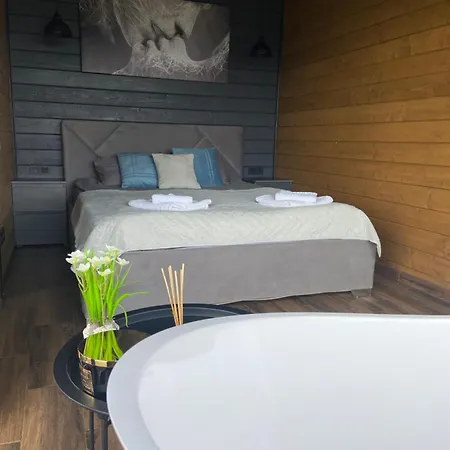 Under Sky - з теплим басейном ,чаном-джакузі, панорамною ванною та Playstation 5